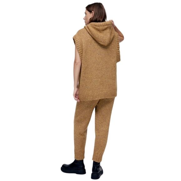 (SOLD) ZARA Sleeveless Hooded Oversized Chunky Knit Sweater Brown Tan M - Picture 9 of 10